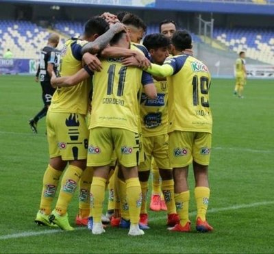 La “U de Conce” respeta al Decano - Deportes - ABC Color
