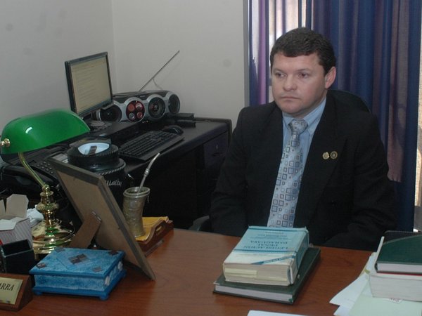 Condenan a ex fiscal Rubén Villalba por coima, pero no irá preso | Paraguay en Noticias