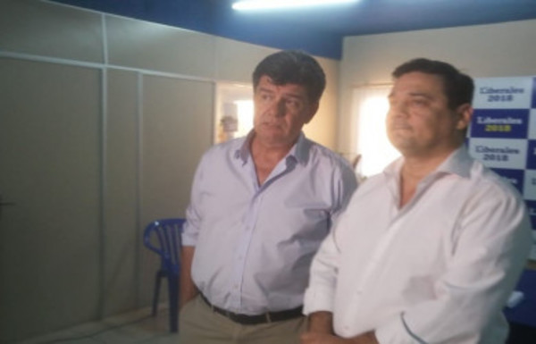 'No podemos tener un presidente de la República silencioso sobre una cuestión central que es la Contraloría', dice Efraín Alegre - Radio 1000 AM