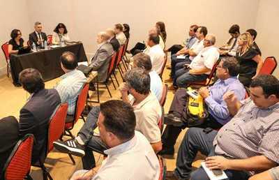 Hacienda, MOPC y Banco Mundial evalúan gasto público en el sector transporte | .::Agencia IP::.