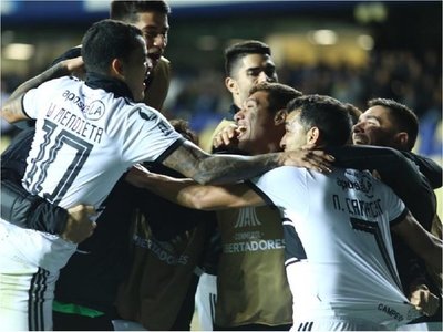 Olimpia salva el invicto sobre el final