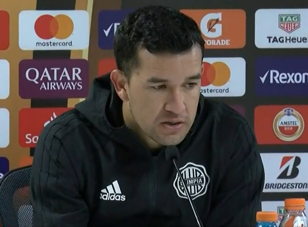 Néstor Camacho valora la reacción que tuvo Olimpia