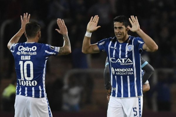 Godoy Cruz clasificó a Olimpia - Deportes - ABC Color