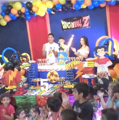 DE CUMPLE: “Sexilio” festejó con su mini Gokú