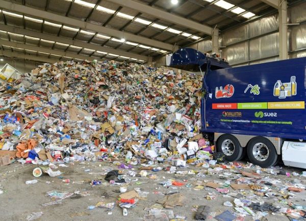 Cierre de vertederos provoca caos en reciclaje mundial