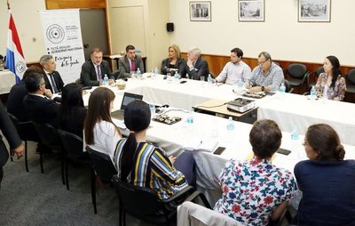Gobierno presentará plan de reforma la próxima semana pese a oposición - Edicion Impresa - ABC Color