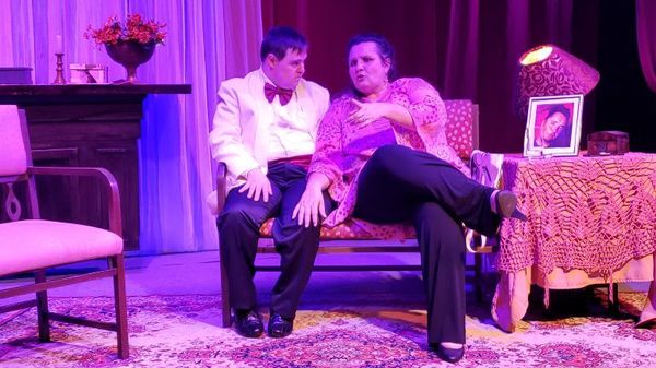 Olivia y Eugenio sube a escena en la Manzana de la Rivera - Espectaculos - ABC Color