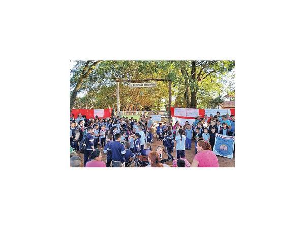 Toma de escuelas se extiende en Canindeyú