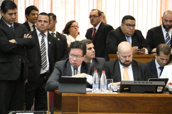 Contralor presentó su defensa ante el Senado - ADN Paraguayo