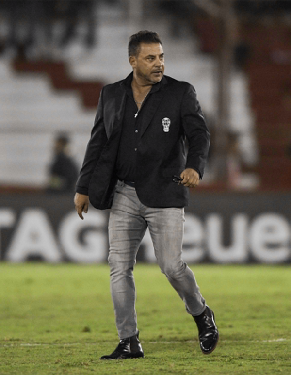 Mohamed renuncia tras eliminación de Huracán - Deportes - ABC Color