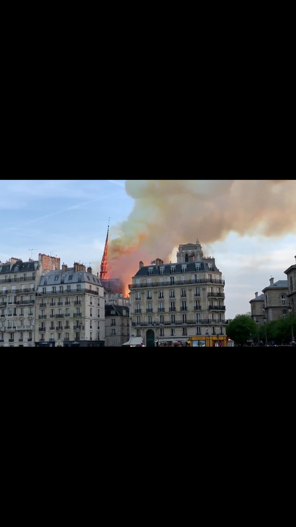 Se encontró 7 colillas de cigarrillos donde surgió el fuego en Notre Dame