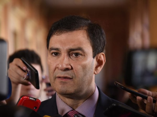 Silvio Ovelar advierte que si Añetete libera los votos, el contralor se salva | Paraguay en Noticias