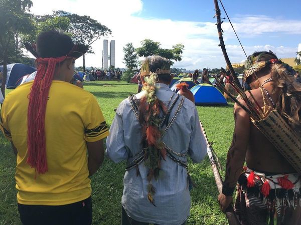 “Nuestros derechos no se negocian”, dicen indígenas a Bolsonaro