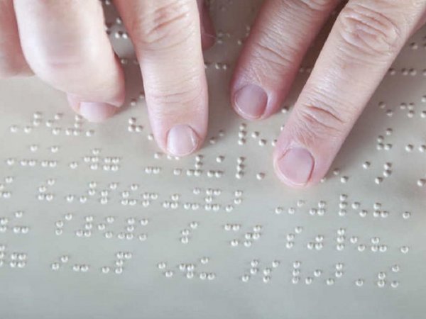 Diputados aprueba inclusión del sistema Braille en documentos