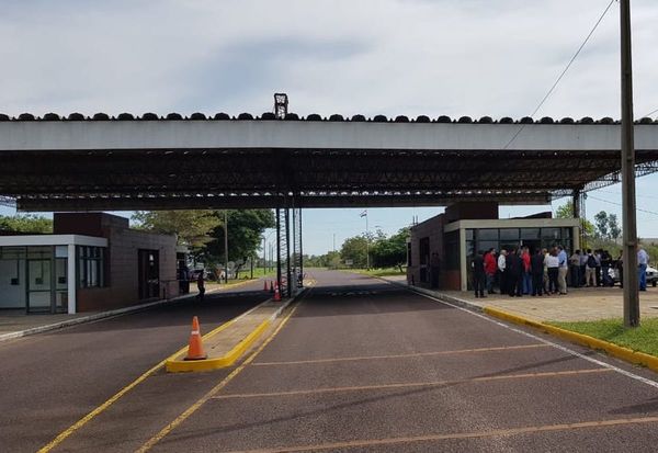 EYB inspecciona zona del futuro paso Ayolas-Ituzaingó