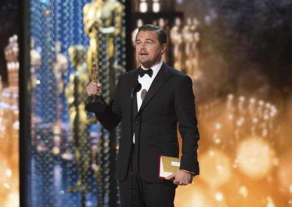 Leonardo DiCaprio negocia protagonizar la nueva película de Guillermo del Toro - Espectaculos - ABC Color