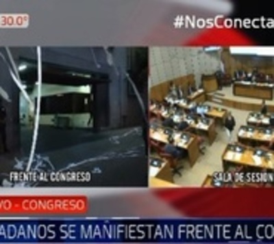 Ciudadanos se manifiestan a favor de destitución del contralor  - Paraguay.com