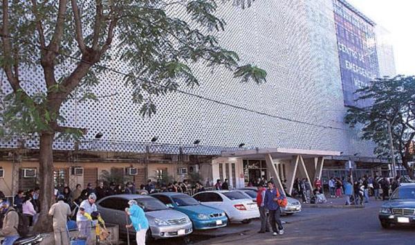 Madre denuncia que más de 1 mes espera operación de su hijo | Paraguay en Noticias