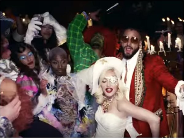 Madonna y Maluma estrenan video de Medellín