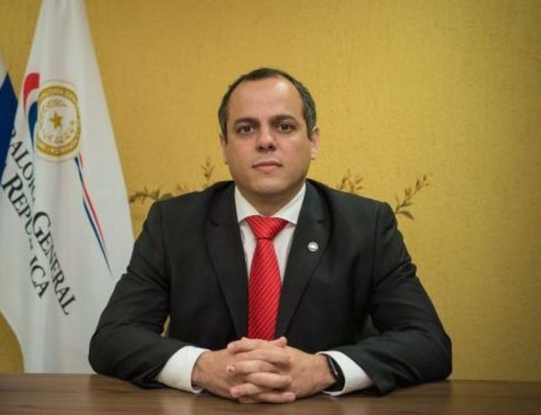Benítez Aldana, llamado a jurar como Contralor | Paraguay en Noticias