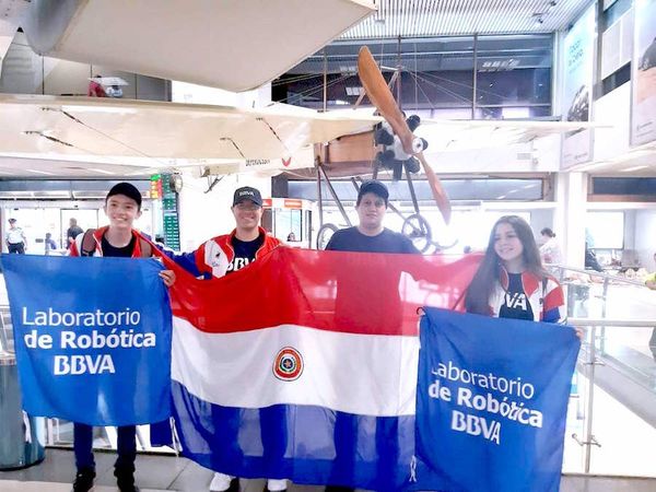 Dos equipos del BBVA representan la tricolor en Mundial de Robótica