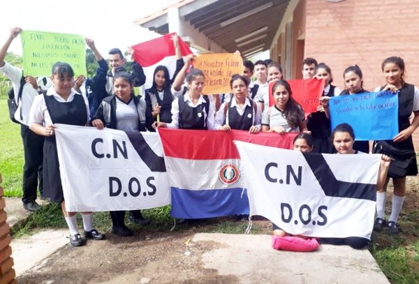 Toman siete instituciones educativas para exigir rubros en Concepción - Edicion Impresa - ABC Color