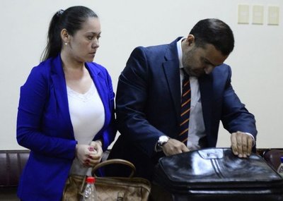 Retoman juicio al acusado senador Bogado y “niñera” - Edicion Impresa - ABC Color