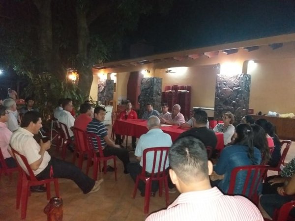 Paraguarí: Dirigentes de Añeteté retiran confianza a Cuevas | Paraguay en Noticias