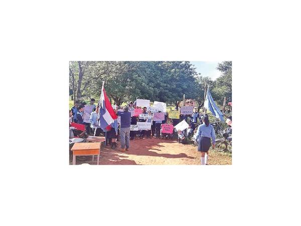 Estudiantes cerraron ruta en Guayaybí