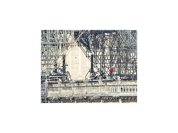 Obreros violaron seguridad en Notre Dame