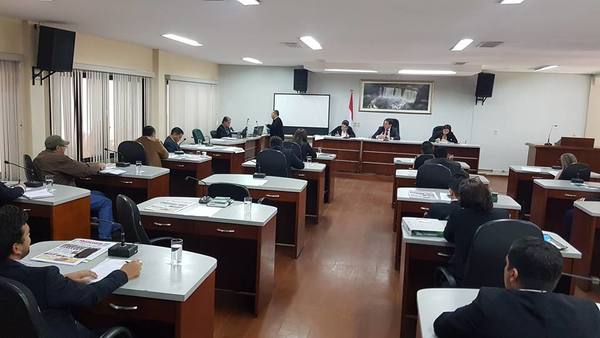 Silencio cómplice de la Junta Departamental   ante la farsa de Vaesken con almuerzo escolar