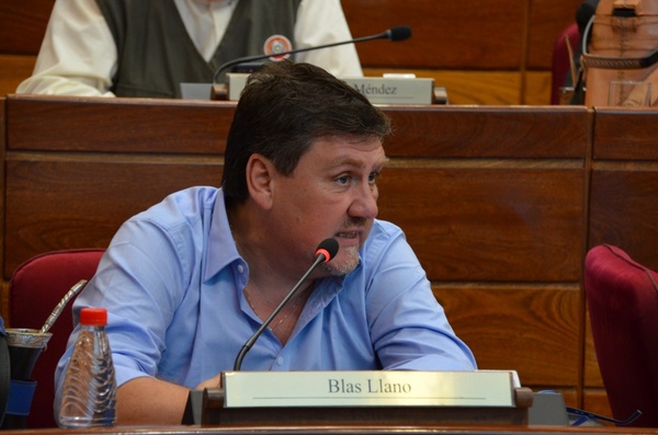 Según Blas Llano, su objeción fue política - ADN Paraguayo