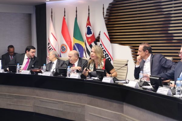 Exponen a Paraguay ante la Federación de Industrias