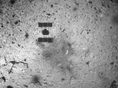Sonda nipona Hayabusa2 logra abrir un cráter en un remoto asteroide