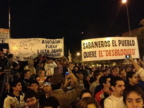 En medio de tensión tratan desbloqueo de listas sábana