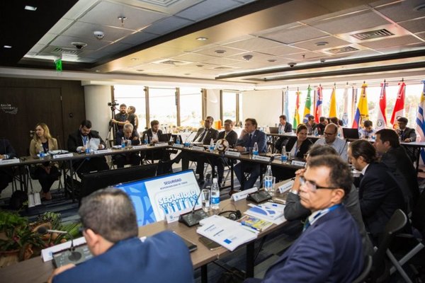 Histórica reunión de Conmebol | Paraguay en Noticias