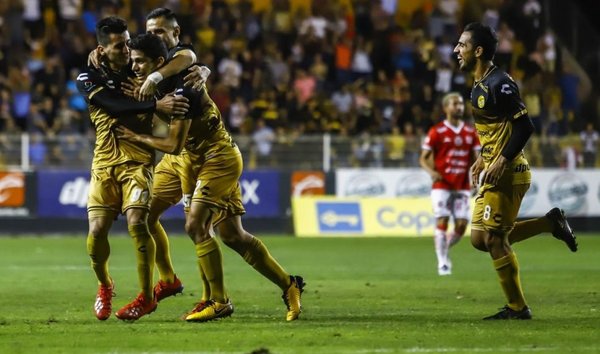 Dorados sacó ventaja en la ida - Deportes - ABC Color
