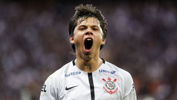 Sondean por Ángel desde el fútbol inglés