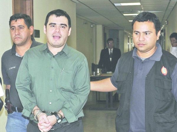 Suspenden juicio a exdefensor acusado de matricidio | Paraguay en Noticias 