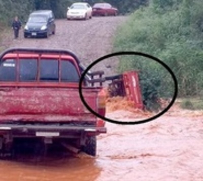 Adolescente fallece ahogada tras caer a un arroyo - Paraguay.com