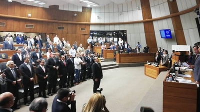 HOY / El colorado Camilo Benítez es nuevo Contralor, tras aceptar Diputados la renuncia de García
