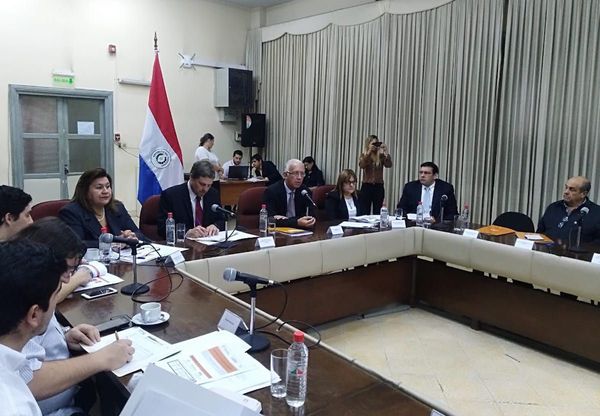 Sigue tarea para establecer un Plan Nacional de Agua Potable | Paraguay en Noticias