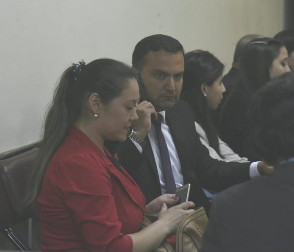 Sigue juicio a Víctor Bogado y “niñera” | Paraguay en Noticias