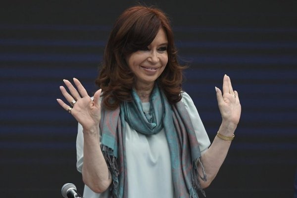 Juez amplía procesamiento de Cristina Fernández en causa por sobornos | Paraguay en Noticias