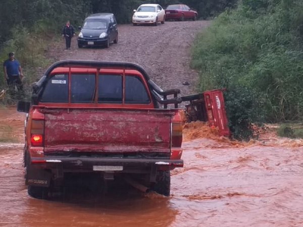 Fallece adolescente tras ser arrastrada por raudal en Tomás Romero Pereira