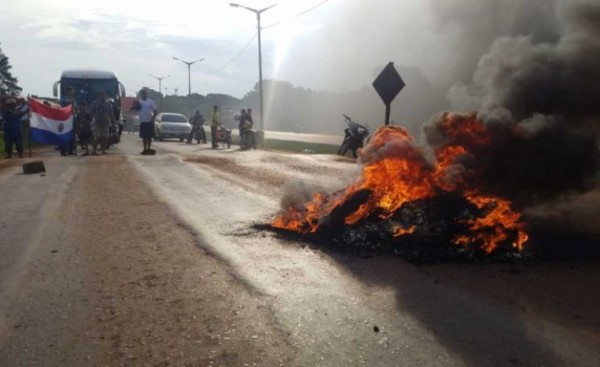 Cierre en el cruce del Km 10 persistirá por tiempo indefinido