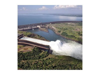 Itaipú hizo figurar a indigenas como "extranjeros" para poder echarlos