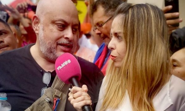Entrevista a Payo Cubas durante la Manifestación #25A