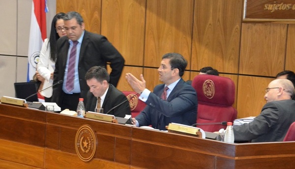 Senadores postergan análisis de proyecto de desbloqueo
