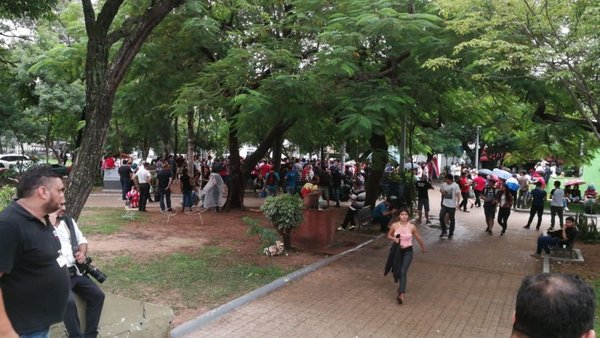 Dos sectores divididos | Paraguay en Noticias